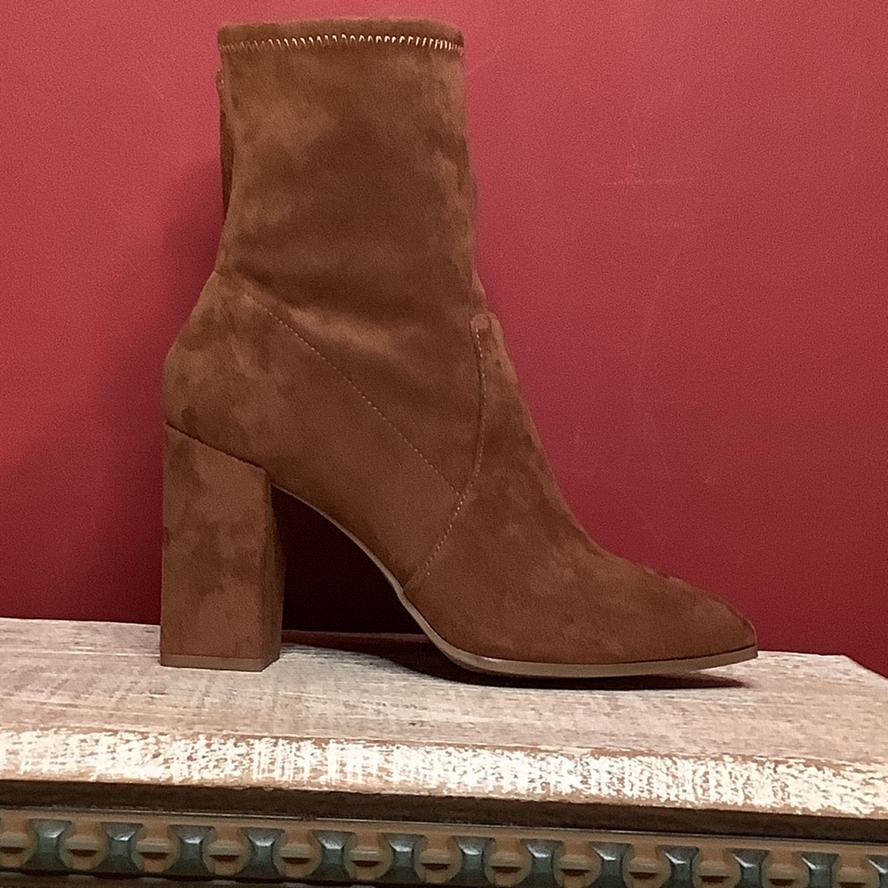 KENNETH COLE NWOT Jax Chestnut Faux Suede 3.75" Block Heel Square Toe Mid Zipper